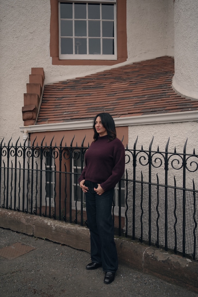 Eteri McKenzie Hypnotherapy session on overcoming procrastination.